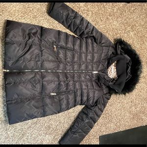 Beautiful Nine West black puffer coat